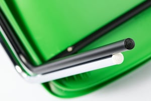 Das Stuhlgestell ist in unterschiedlichen Versionen erhältlich