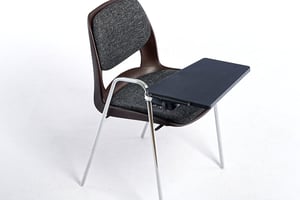 Die Schreibfläche ist stabil fixierbar