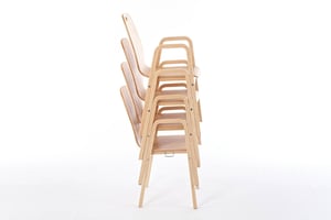 Sehr platzsparend können unsere Oslo AL gestapelt werden