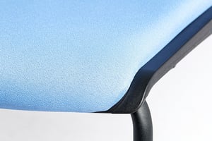 Das Sitzpolster ist sorgfältig verarbeitet Das Sitzpolster ist sorgfältig verarbeitet