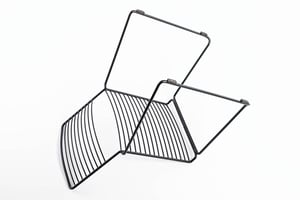 Gestell und Rohre der Flächen sind sorgfältig miteinander befestigt