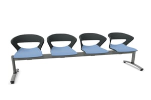 Unsere 4er Traversenbank Pisa mit sitzgepolsterten Kunststoffsitzschalen