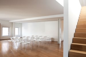 Unsere Kunststoffschalenstühle Pisa sind vielseitig einsetzbar