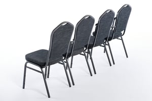 Mit dem Stuhlmodell Prag lassen sich ganze Säle bestuhlen