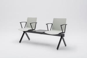 Für jede Räumlichkeit sind unsere Rhodos Bänke geeignet