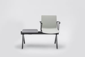 Optional können praktische Ablageflächen gewählt werden