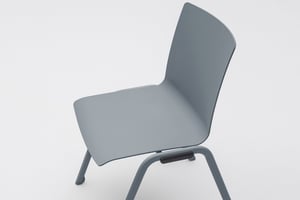 Die Rhodos mit Kunststoffsitzschale eignen sich auch für Warteräume