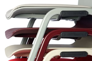 Gestapelt entstehen auf den Sitzflächen keine Druckstellen