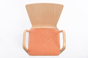 Unser Armlehnenstuhl Sydney AL SP mit Sitzpolster ist sehr stabil