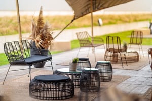 Die PE Rattanbänke können auch in Außenbereichen gestellt werden