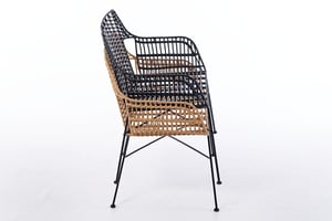 Die PE Rattanbänke können senkrecht gestapelt werden