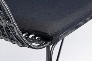 Mittels Klettverschluss kann das sitzkissen fixiert werden