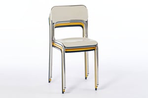 Der leichte Togo ist stapelbar