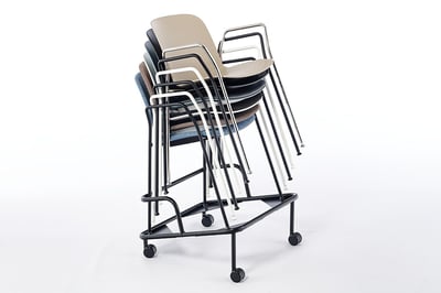 Mit dem Stuhlwagen kann der Adria AL schnell transportiert werden