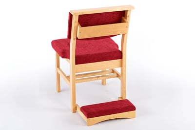 Auch die optionale Kniebank ist gepolstert