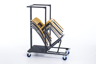 Die Bern Kunststoffstühle auf unserem Transportrollwagen