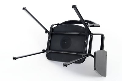 Durch das durchgehende Stuhlgestell ist der Iso SP NR ST sehr robust