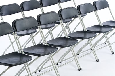 Mit dem Kuba SV lassen sich auch große Veranstaltungsflächen bestuhlen