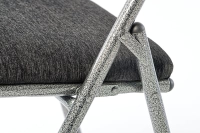 Der Klappmechanismus arbeitet robust und zuverlässig