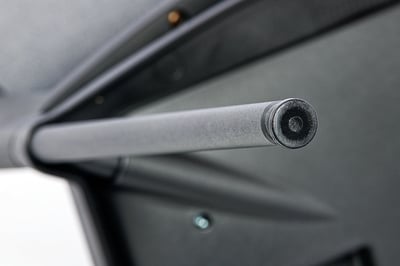 Die Kunststoffkappen vermeiden Kratzer auf den Böden