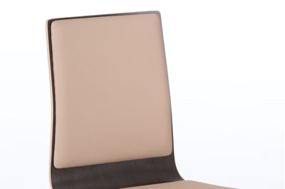 Die Polsterungen der Wartebänke sind sehr bequem