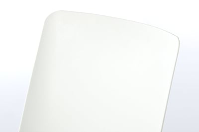 Die Stuhllehne bietet stabilen Halt