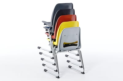 Der Freischwingerstuhl Mila FS SP ist verschieden konfigurierbar