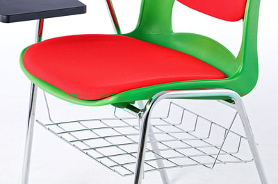 Zusätzliche Ablageböden machen aus dem Mila SP RP ST einen perfekten Seminarstuhl