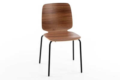 Unser Schalenstuhl mit schwarzem Gestell