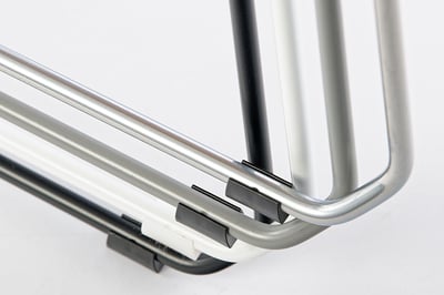 Verschiedene Gestellfarben können gewählt werden