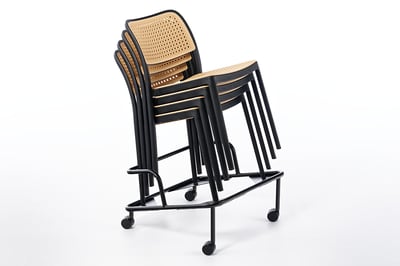 Mithilfe des Transportwagens kann der Neapel verteil werden