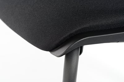 Die gepolsterte Sitzfläche des Paris SP RP ist vorne abgerundet