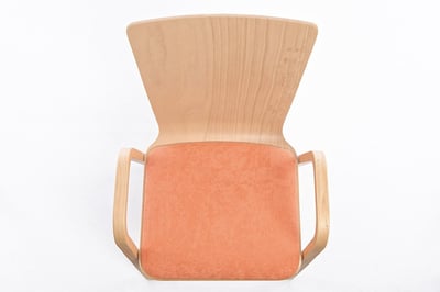 Unser Armlehnenstuhl Sydney AL SP mit Sitzpolster ist sehr stabil