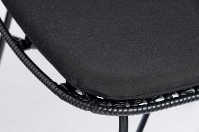 Die Sitzkissen passen sich der Sitzflächen an