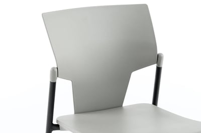 Die Rückenlehne unterstützt besonders den unteren Rücken