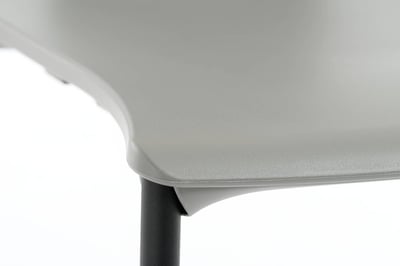 Die abgerundeten Kanten der Sitzfläche des Vegas