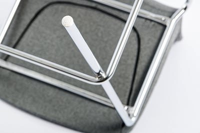 Als Schutz vor Kratzern dienen die eingelassenen Kunststoffkappen