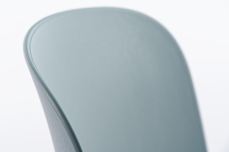 Auch die Rückenlehne ist ergonomisch geformt