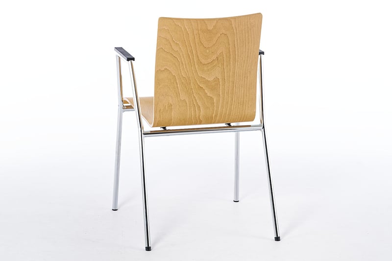 Unsere Schalenstühle aus Holz mit Armlehnen