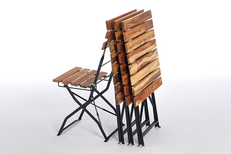 Der Amsterdam Tisch lässt sich zusammengeklappt platzsparend lagern