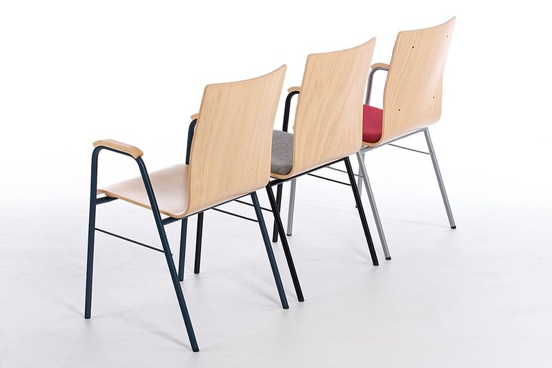 Die Arizona AL SP können in Stuhlreihen gestellt werden