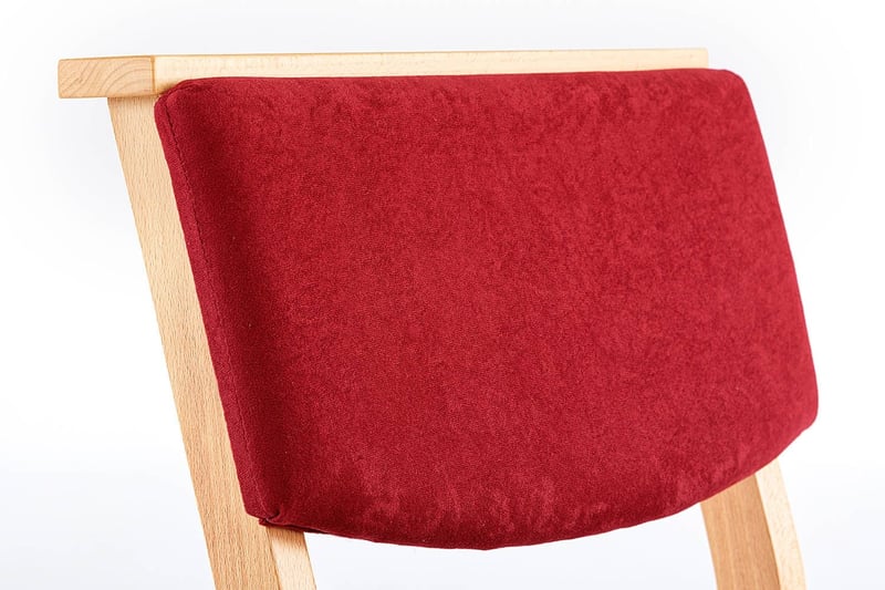 Auch die Rückenlehne verfügt über eine gute Rückenpolsterung