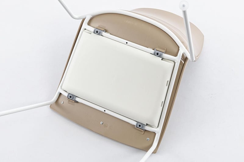 Der hochwertige Stapelschutz unserer Berlin SP Stapelstühle