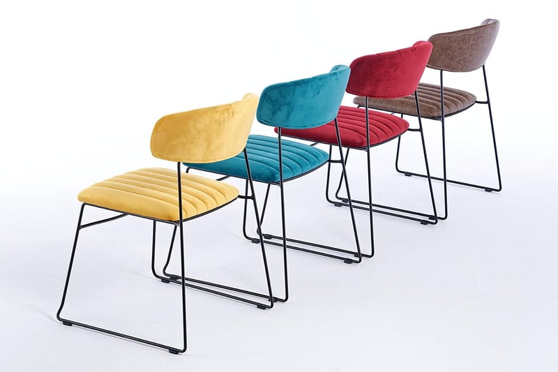 Die Bermuda Stühle in einer Reihe