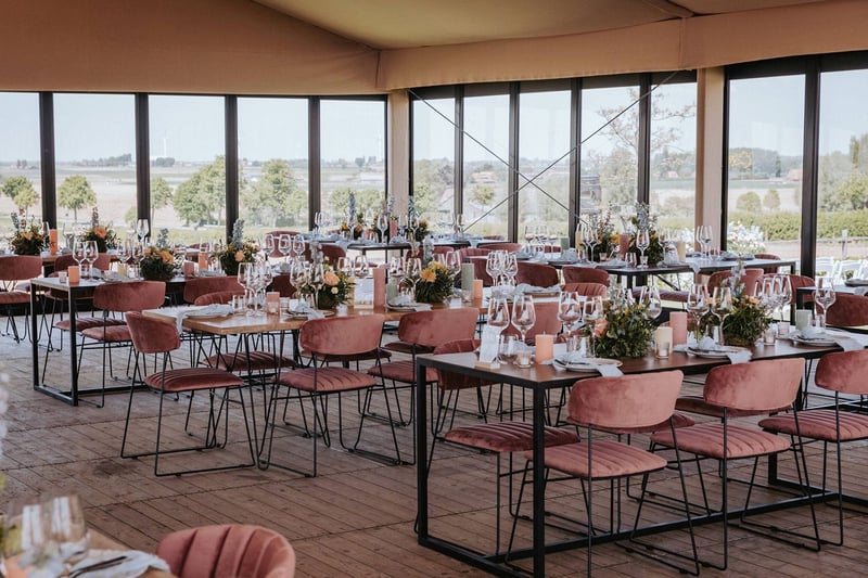 Unser Polsterstuhl kann zu jedem Anlass benutzt werden