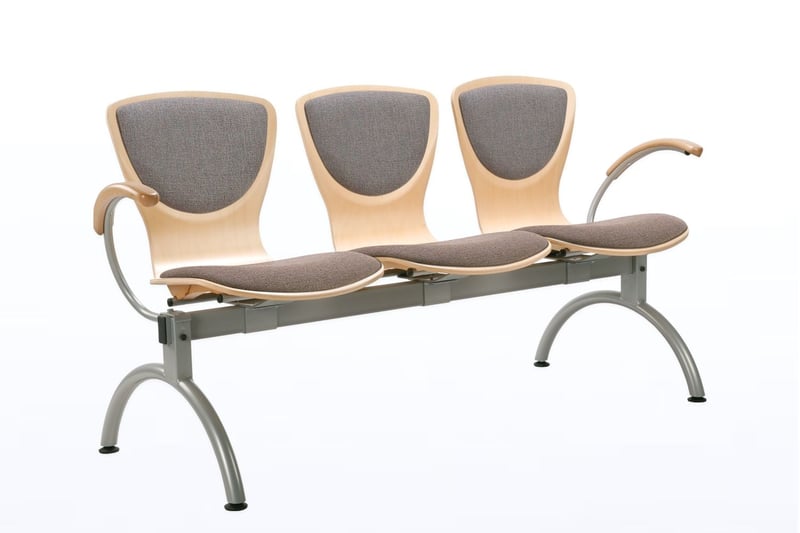 Die Traversenbänke Binz können mit Polsterung gewählt werden