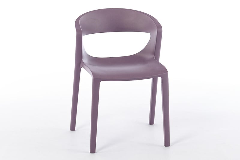 Unser Kunststoffstuhl Capri ist für Aussenbereiche geeignet