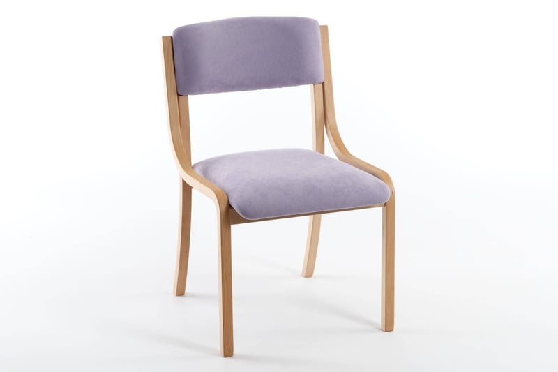 Mit Sitzpolster + Rückenpolster