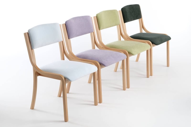 Als feste Stuhlreihen lassen sich die Dheli schnell stellen