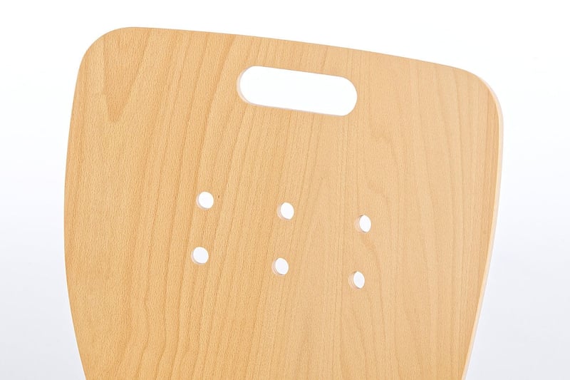 Auf Wunsch können verschiedene Ausfräsungen in der Rückenlehne gewählt werden